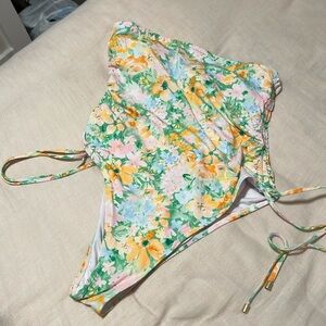 Billabong one piece XXL / 16